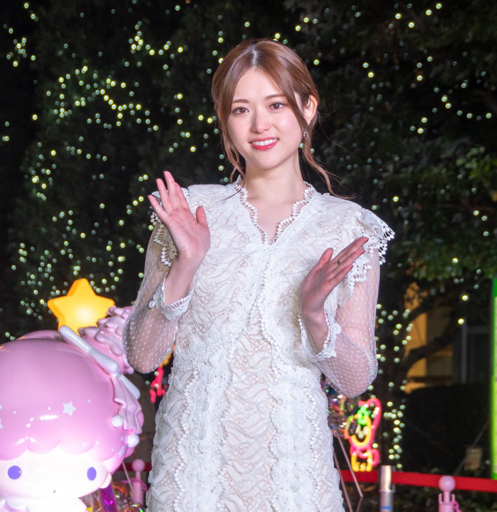 「Twinkle Color Christmas 2021」点灯式に出席した松村沙友理