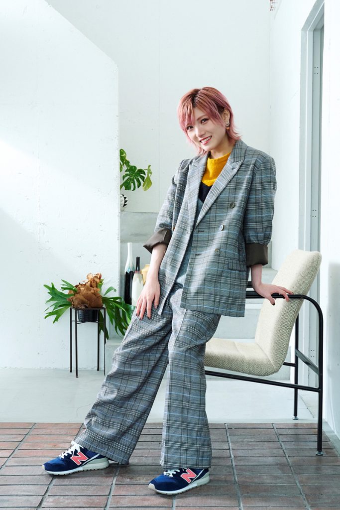 岡田奈々<トラッド>