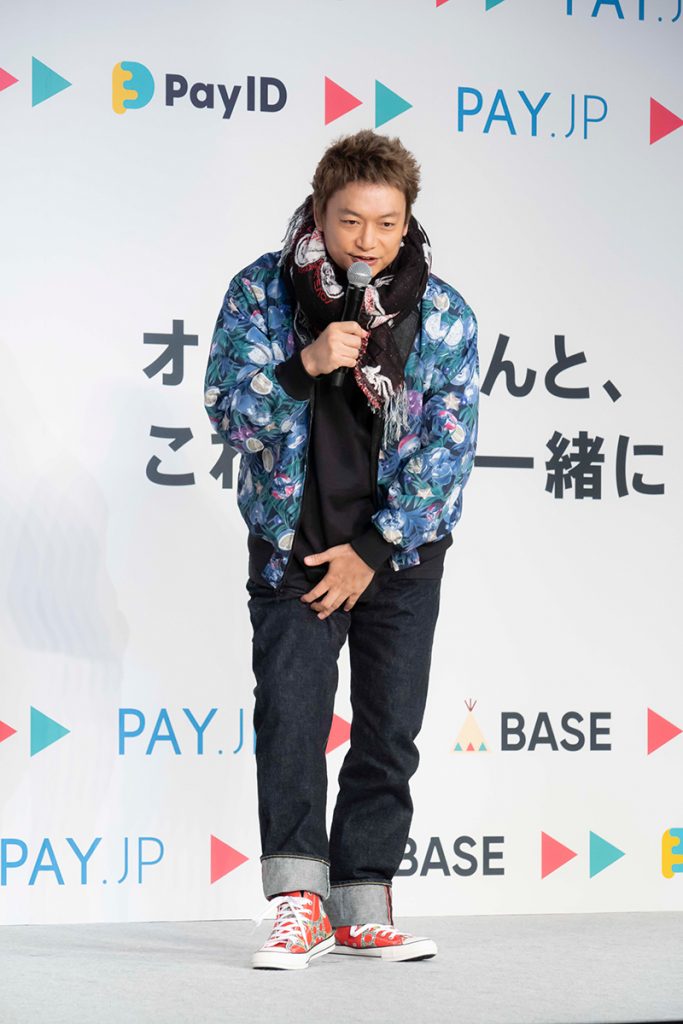 「BASE(ベイス)」トークイベントに出席した香取慎吾