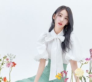 宮脇咲良、スペシャルモデルに就任！春コレクション公開