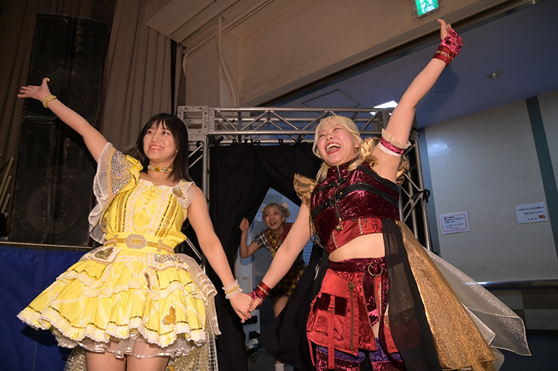 「YES! WONDERLAND 2022~夢の翼を広げ~」より