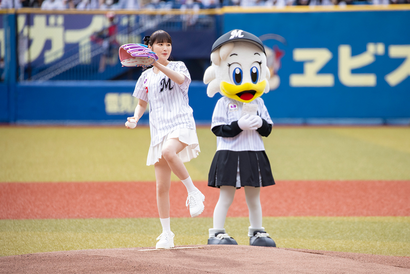 「千葉ロッテマリーンズ×福岡ソフトバンクホークス」始球式に登場した高山一実