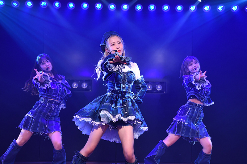 AKB48向井地チームA「重力シンパシー」公演初日公演より