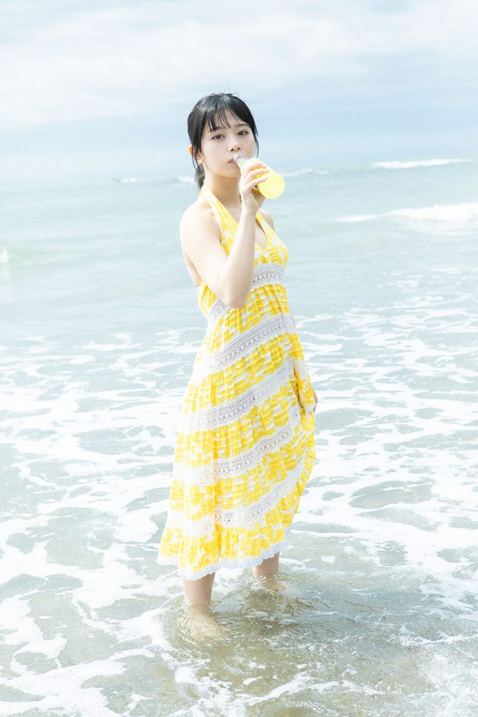 「ナナランド」峰島こまきファースト写真集(タイトル未定/扶桑社)より