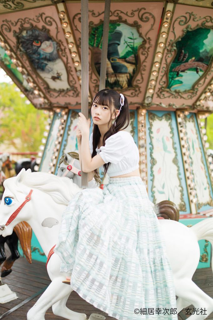 撮影:細居幸次郎/AKB48 千葉恵里1st写真集 エリンギ(玄光社)