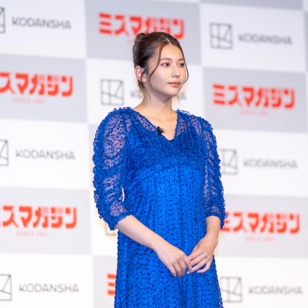 「ミスマガジン2022発表イベント＆和泉芳怜1st写真集発売記者会見」に出席した新井遥