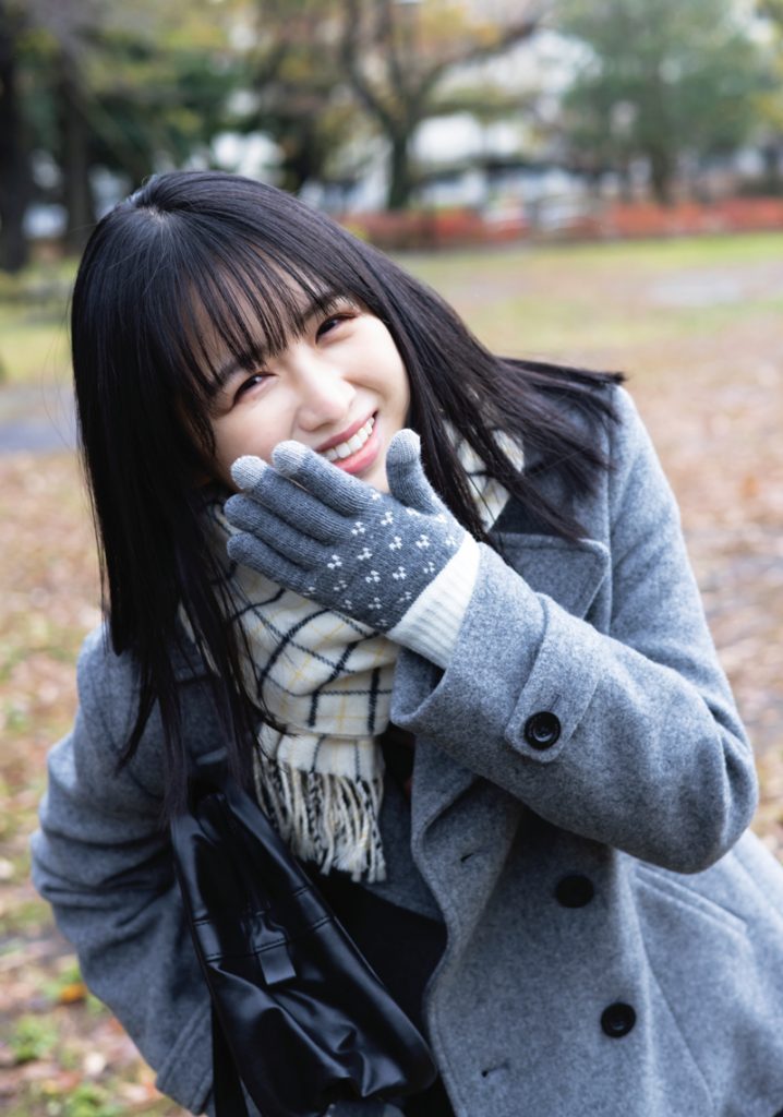 「BUBKA2月号」表紙&巻頭を飾る日向坂46上村ひなの