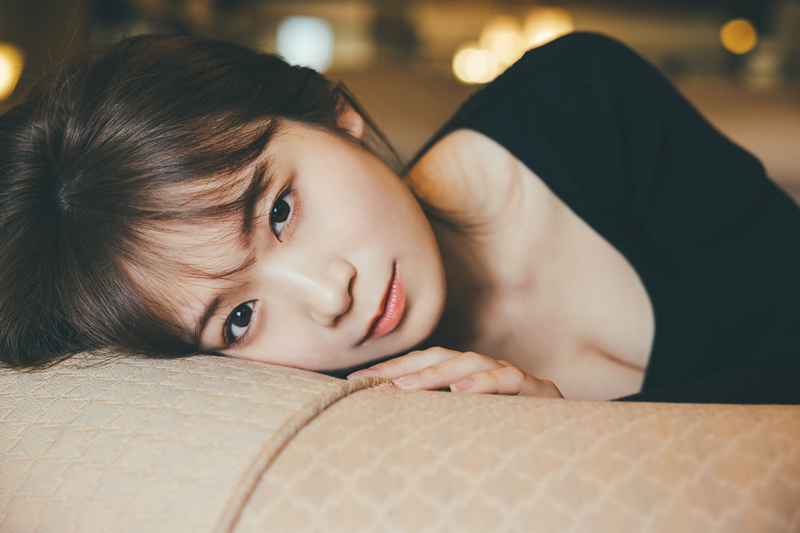 秋元真夏 卒業記念写真集『タイトル未定』(幻冬舎)より