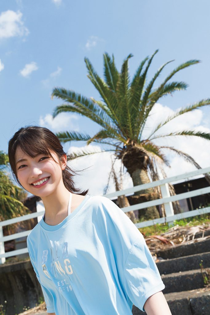 「櫻坂46大園玲1st写真集 半分光、半分影」(光文社)より