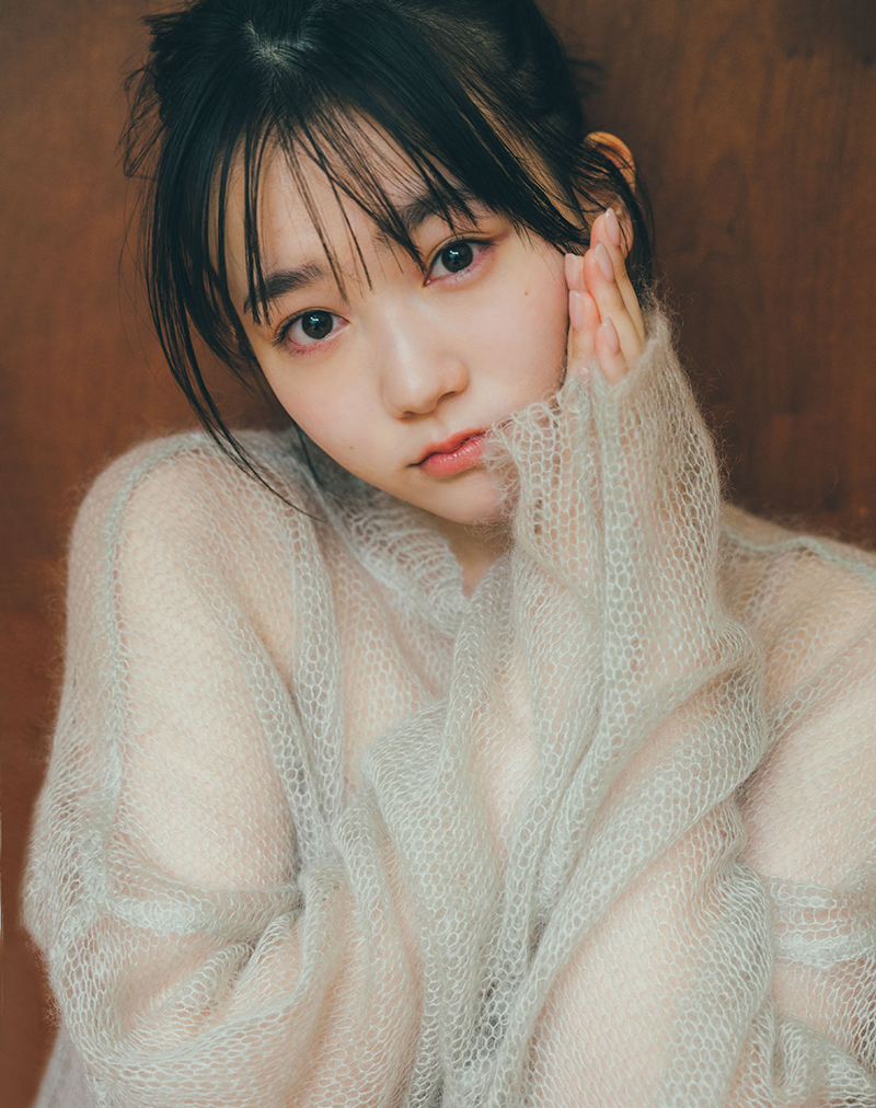 「週刊プレイボーイ12&13号」に登場している米倉れいあ