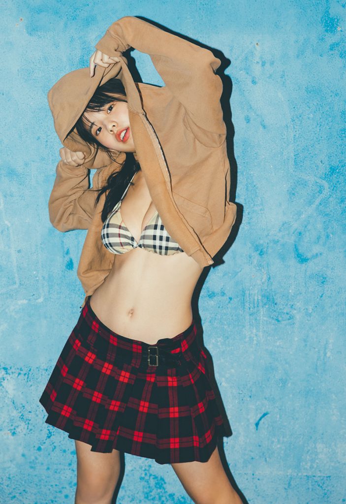 「週刊プレイボーイ12&13号」に登場している菊地姫奈