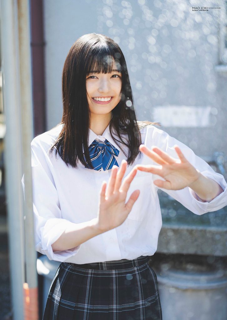 「BUBKA5月号」付録、五百城茉央(乃木坂46)&小栗有以(AKB48)特大両面B2ポスター