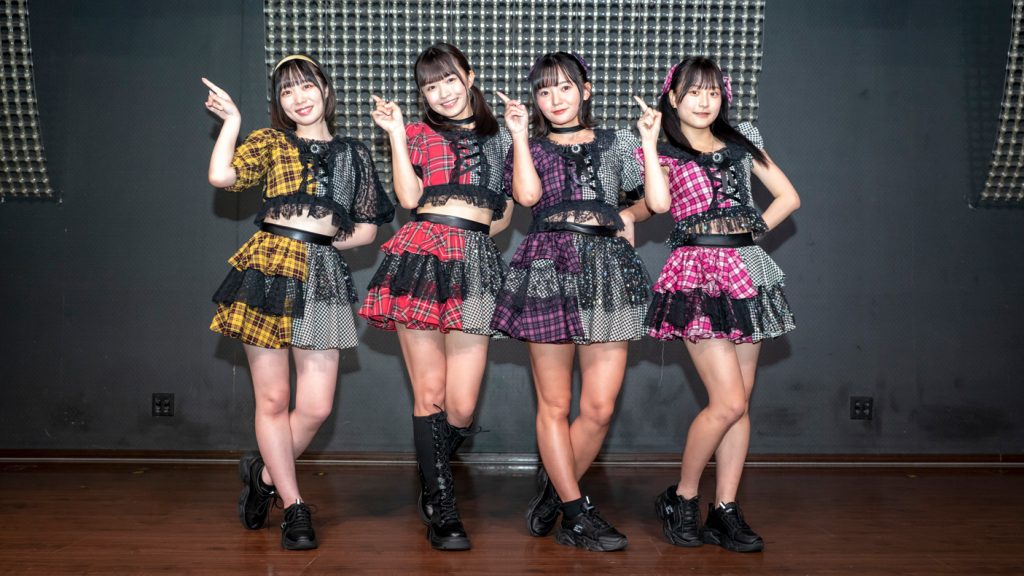 新生「Bety」お披露目公演~スタートは突然に~取材会より左から志麻ほの花、百川晴香、西永彩奈、花咲心菜