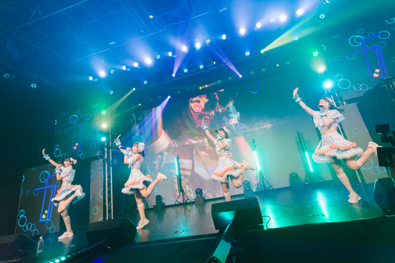 この日初公開、新衣装姿のフューチャーサイダー/PHOTO:ワタナベタイシ