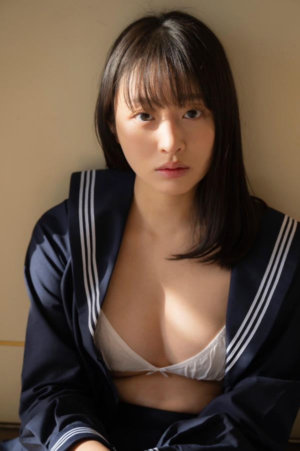 美月絢音DVD「魔法をかけて」より