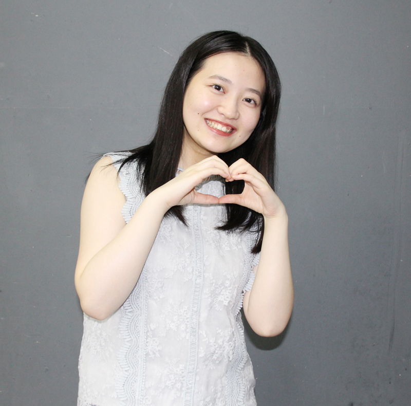 舞台舞台「失物(うせもの)/lost and...」でヴィンテージチームのセトネを演じる真瀬日美子
