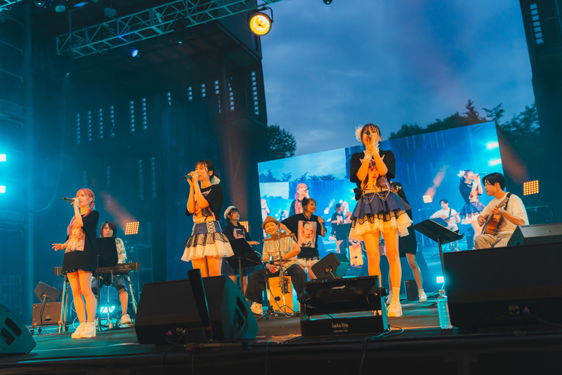 MyDearDarlin'「夏が来る」 「アイスクリーム」 「プラネタリウム」のライブ映像が公開された／Photo：saru