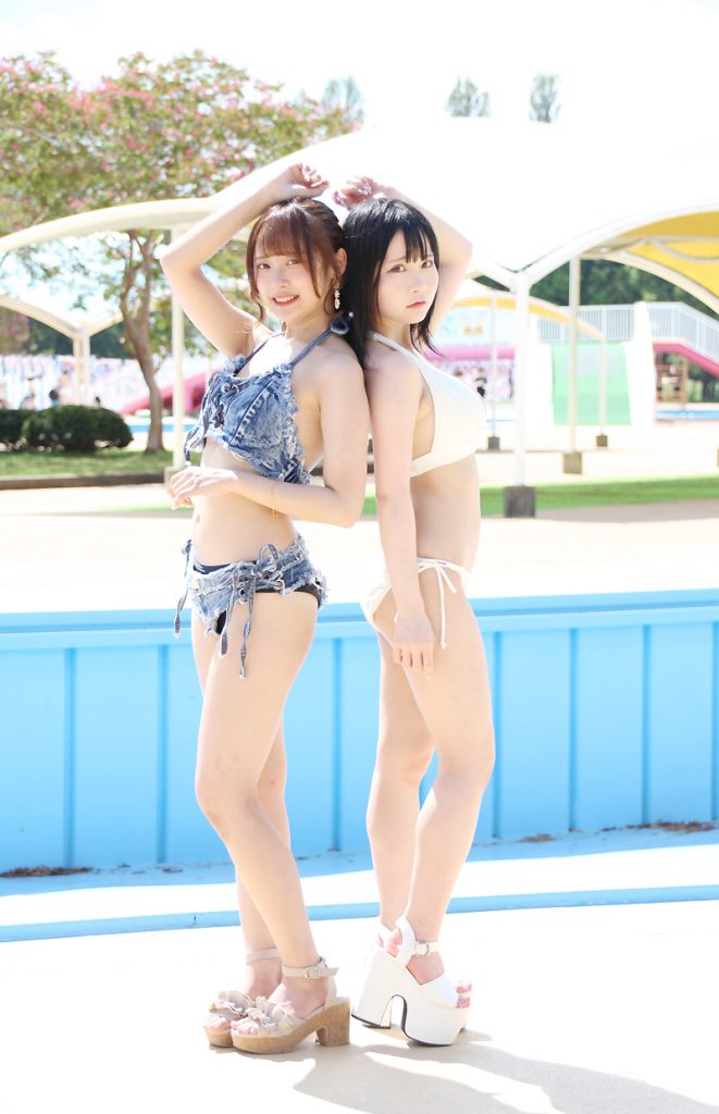 ICECREAM SCREAMの塩見ももこ、孫田ちひろ