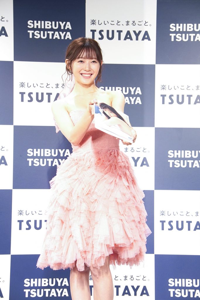 「渡辺美優紀フォトブック だっぴ」発売記念記者会見より