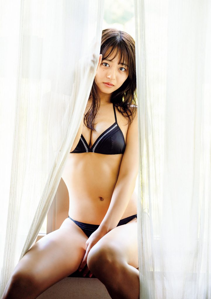 「週刊プレイボーイ42&43号」に登場している高倉菫