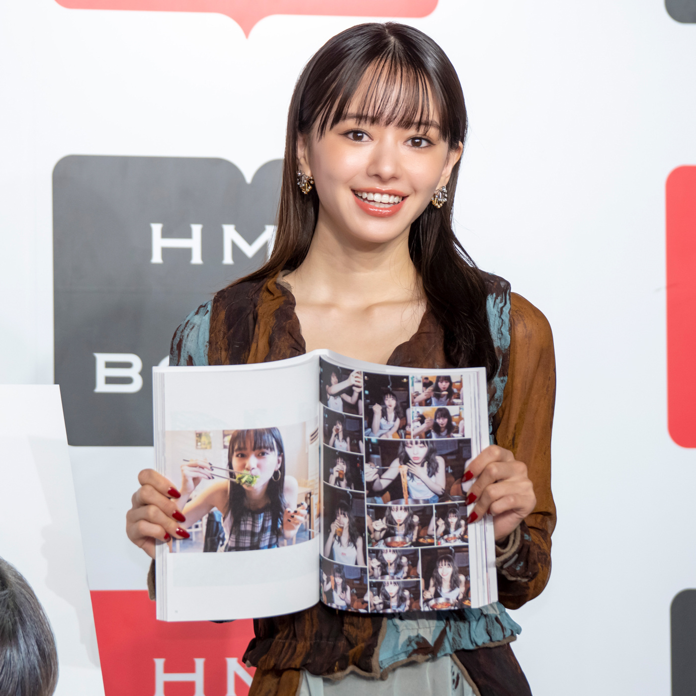 山本舞香、26回目の誕生日に初のフォト＆スタイルブックを発売！26歳の