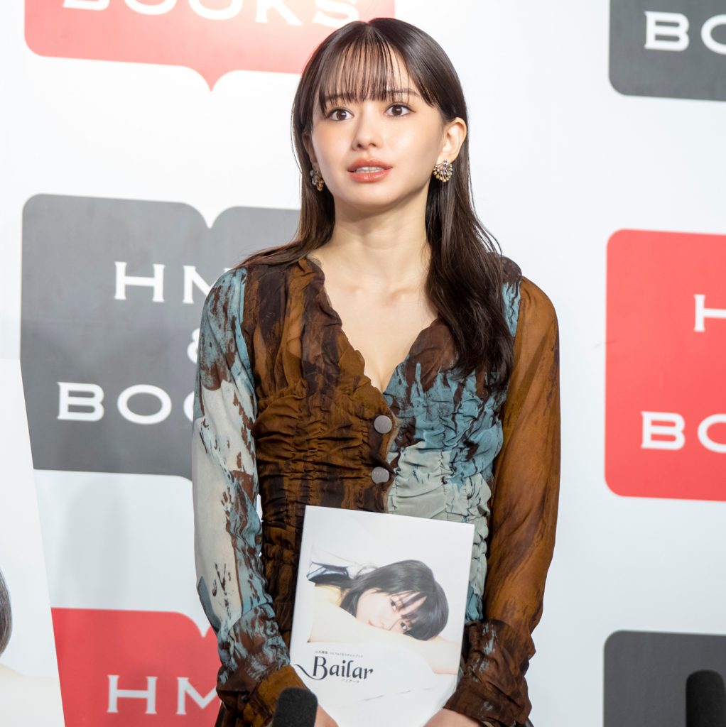 『Bailar 山本舞香1stフォト&スタイルブック』(宝島社)取材会より