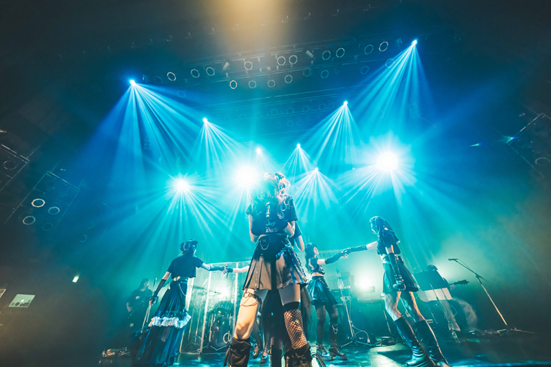 MyDearDalin'がフルバンドセットでの単独公演を行った／Photo：ポテ ヤマムラ