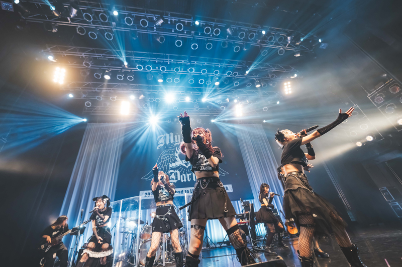 MyDearDalin'がフルバンドセットでの単独公演を行った／Photo：ポテ ヤマムラ
