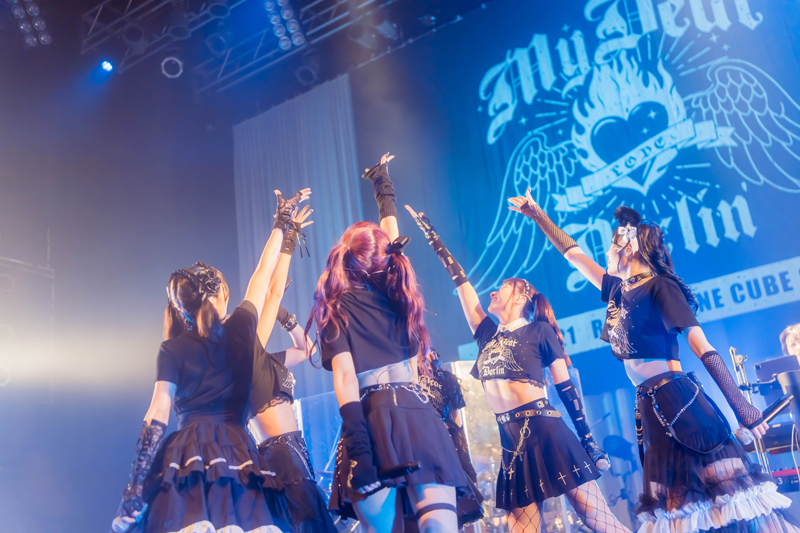 MyDearDalin'がフルバンドセットでの単独公演を行った／Photo：ポテ ヤマムラ