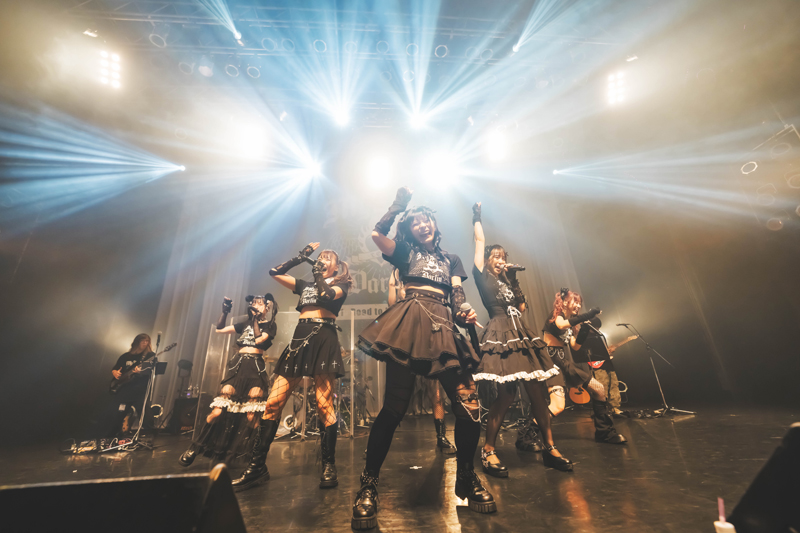 MyDearDalin'がフルバンドセットでの単独公演を行った／Photo：ポテ ヤマムラ