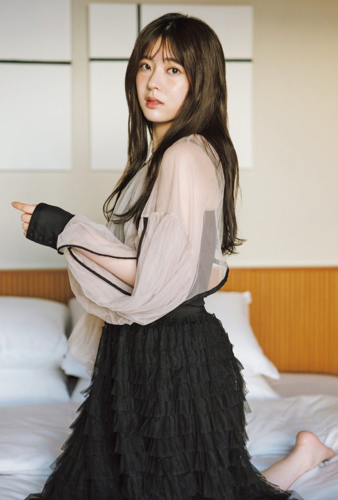 「B.L.T.2024年1月号」セブンネットショッピング購入特典ポストカード【宮腰友里亜(僕が見たかった青空)】