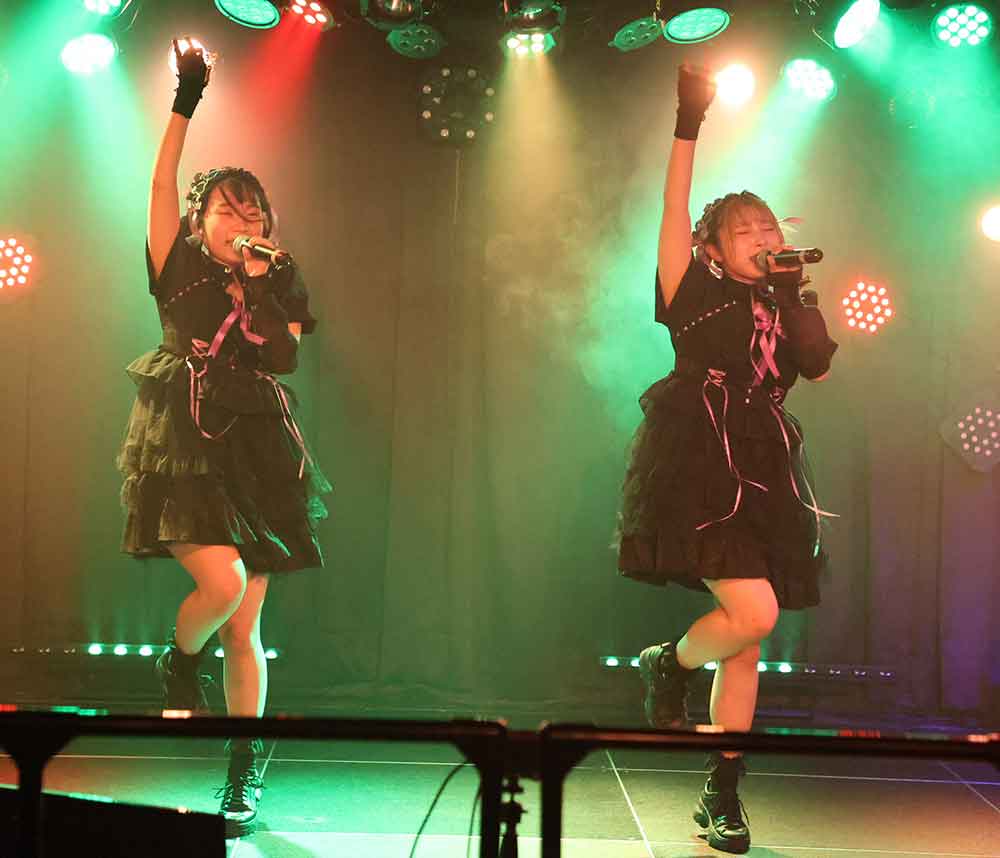 「CRAYONS<クレヨンズ>定期公演Vol.12」より
