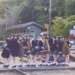 「乃木坂5期生写真集」発売決定！“修学旅行”で見せたワチャワチャ感×イチャイチャ感が満載