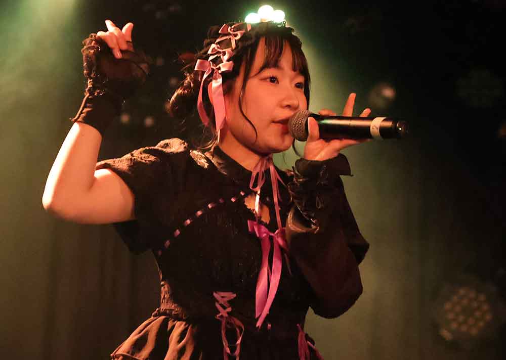 「CRAYONS<クレヨンズ>定期公演Vol.12」より