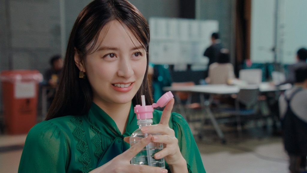 松井証券株式会社の新TVCM「2年目の私~新NISA手数料無料篇~」より