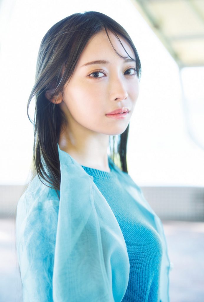「blt graph.vol.97」セブンネットショッピング購入特典ポストカード
黒見明香(乃木坂46)