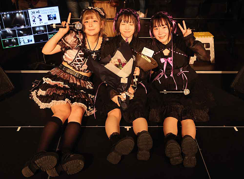 「CRAYONS<クレヨンズ>定期公演Vol.13」より