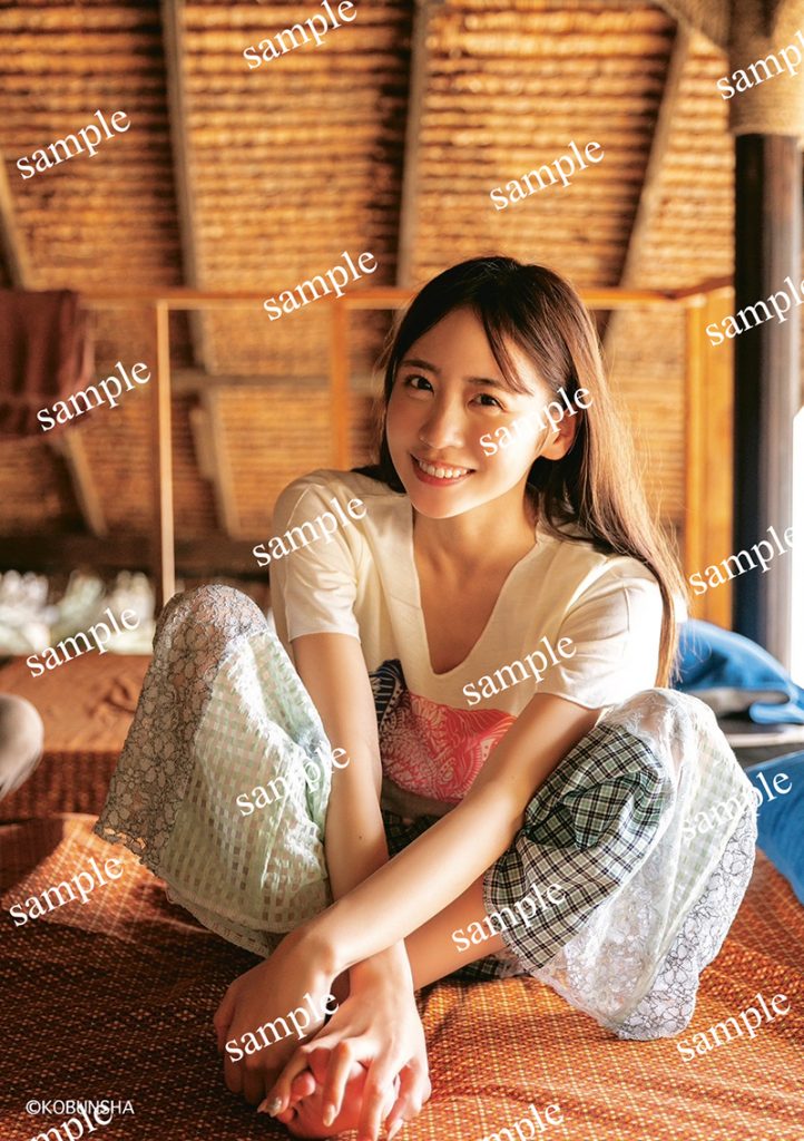 FRUITS ZIPPER櫻井優衣1st写真集「YUi」(光文社)HMV&BOOKS限定(通常版)特典生写真