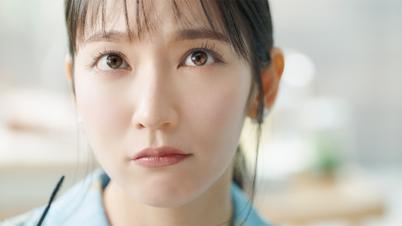 吉岡里帆が出演する「ディーアップ マスカラ&アイライナー」新TVCM