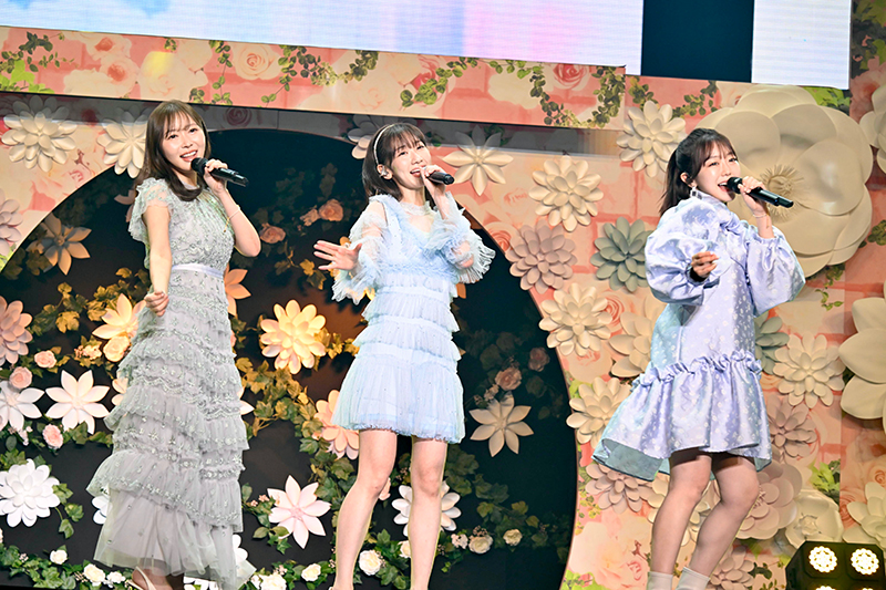 「柏木由紀卒業コンサート~17年間、歩いて来たこの道~supported by イモトのWiFi」より