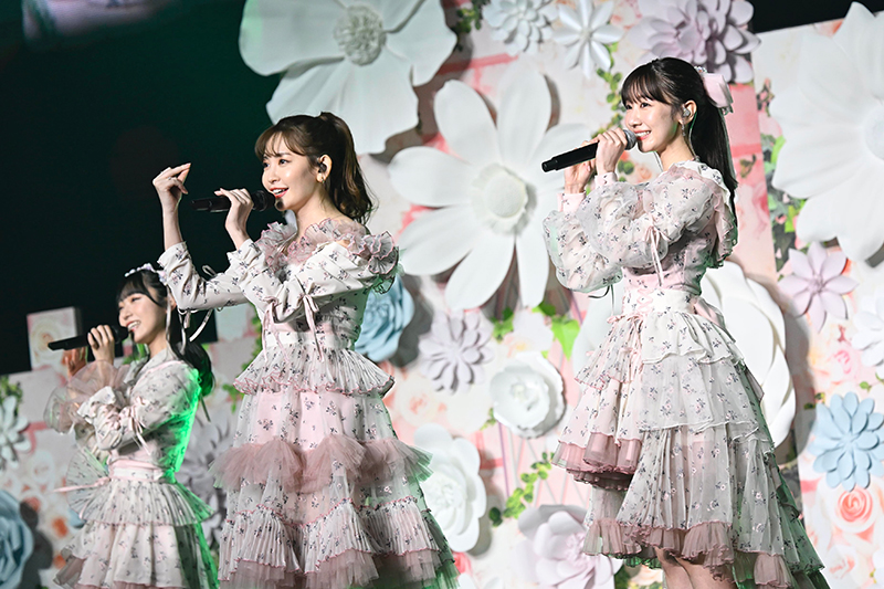 「柏木由紀卒業コンサート~17年間、歩いて来たこの道~supported by イモトのWiFi」より