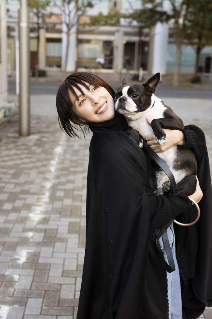奥菜恵『奥菜恵写真集 Okina Megumi』より