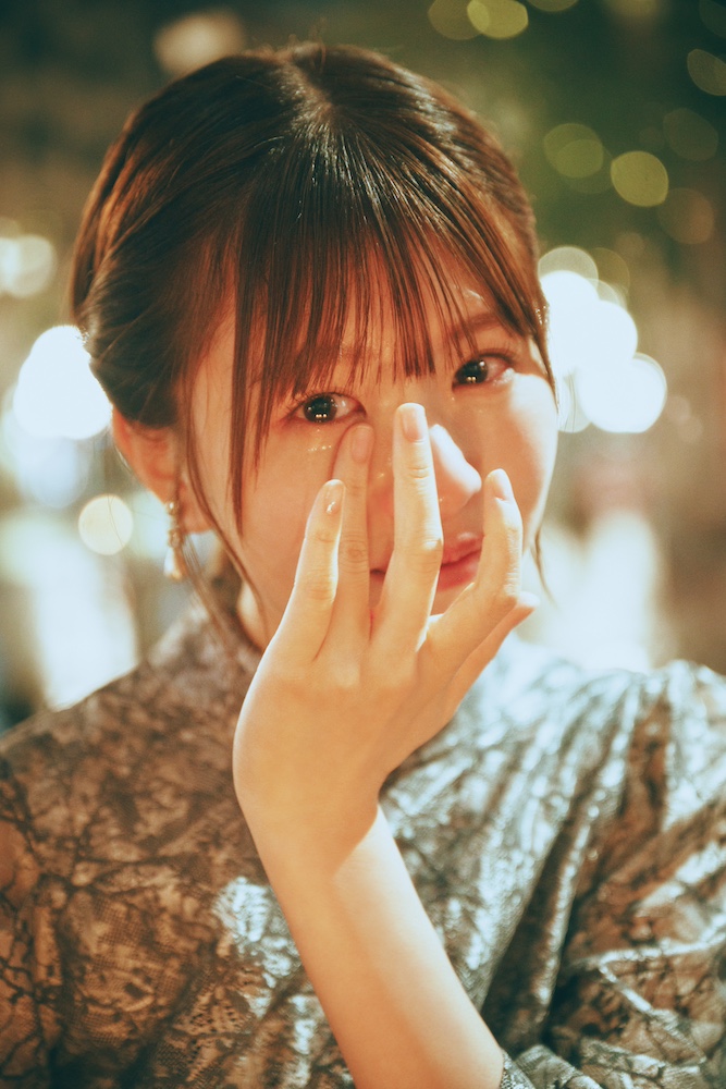 日向坂46・松田好花 1st写真集「振り向いて」/撮影:岡本武志/講談社