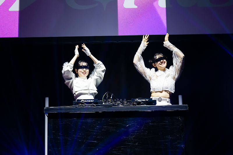 DJ TIME ION(MISS MERCY) HIMARI(BREAK TIME GIRLS)