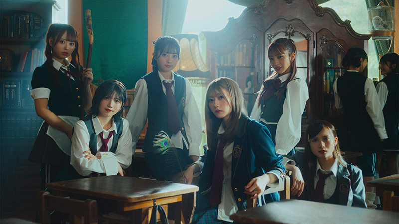 AKB48 64thシングル『恋 詰んじゃった』MVより