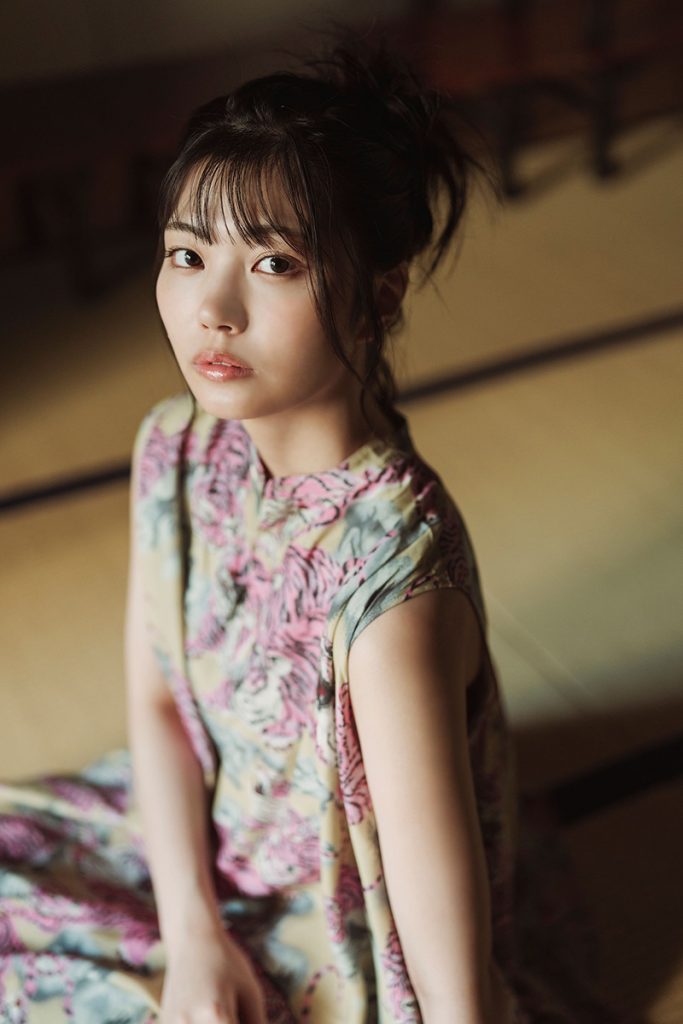 「blt graph.vol.103」の表紙&巻頭を飾る乃木坂46中西アルノ