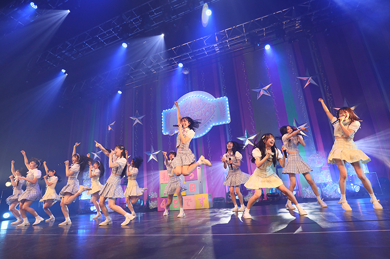 「AKB48 17期生昇格記念LIVE!新メンバーあいさつまわり ~私たち、AKB48です~」より