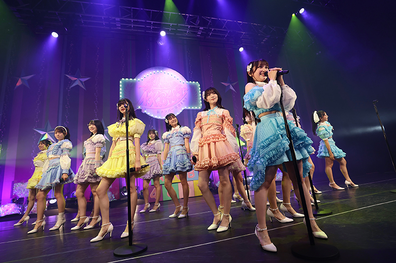 「AKB48 17期生昇格記念LIVE!新メンバーあいさつまわり ~私たち、AKB48です~」より