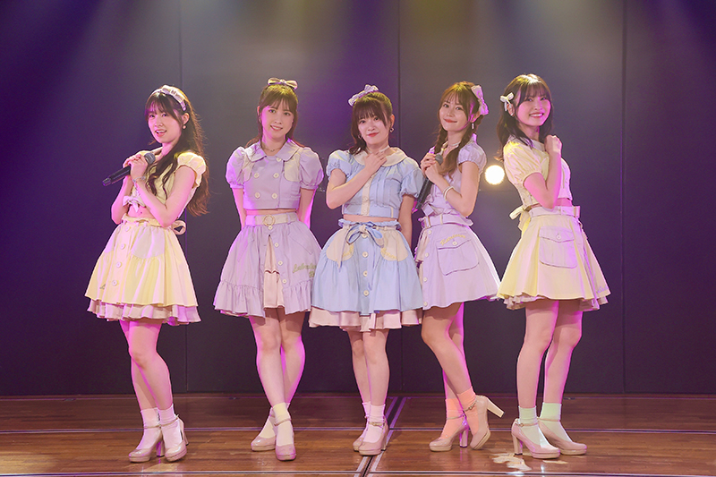 64thシングル『恋 詰んじゃった』をリリースするAKB48
