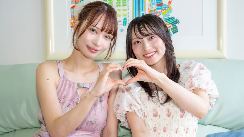 映画「ゴーストスポッターズ~夢湯~」に出演する大野真依(左)と清原梨央(右)